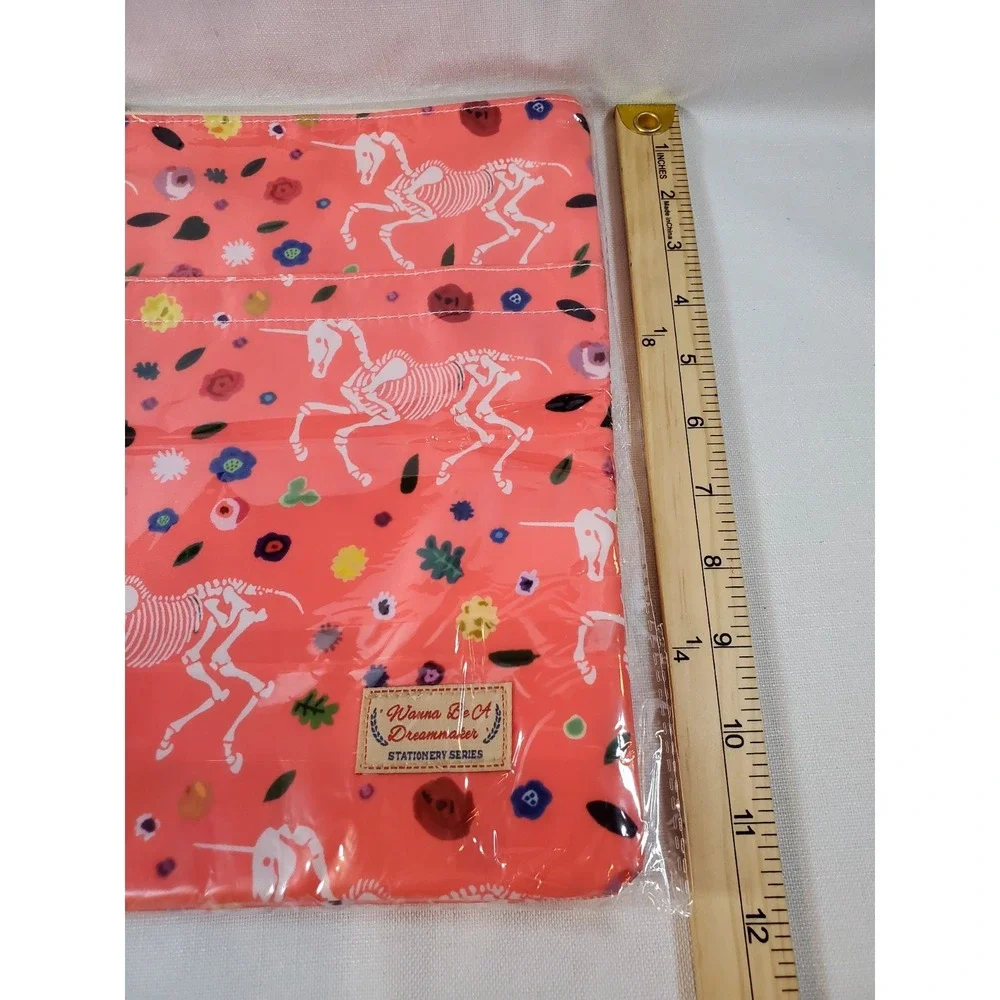Wanna Be a Dreamer‎ Stationary Series Pink Bones Padded Book Sleeve Protector